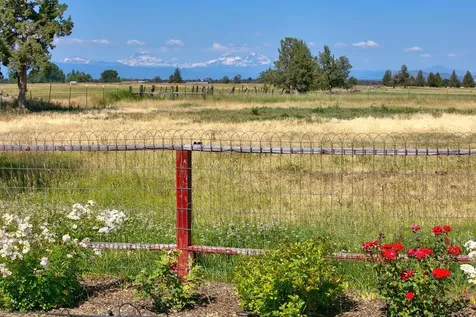 5624 SW Reif Road Powell Butte OR 97753