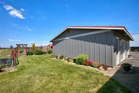 5624 SW Reif Road Powell Butte OR 97753