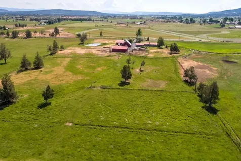 5624 SW Reif Road Powell Butte OR 97753