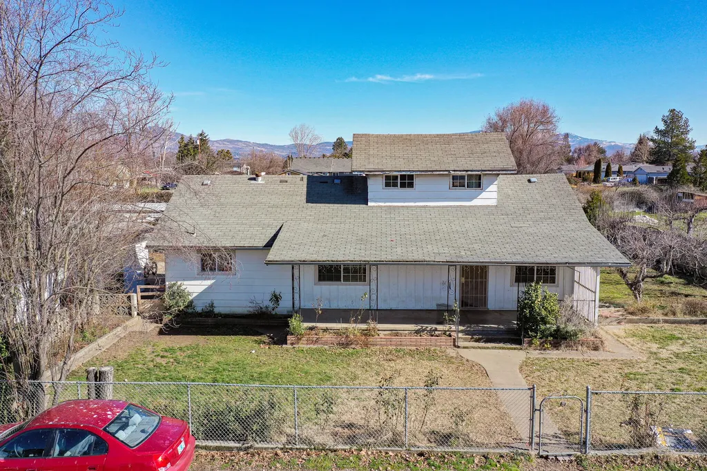 621 Cherry Street Medford OR 97501