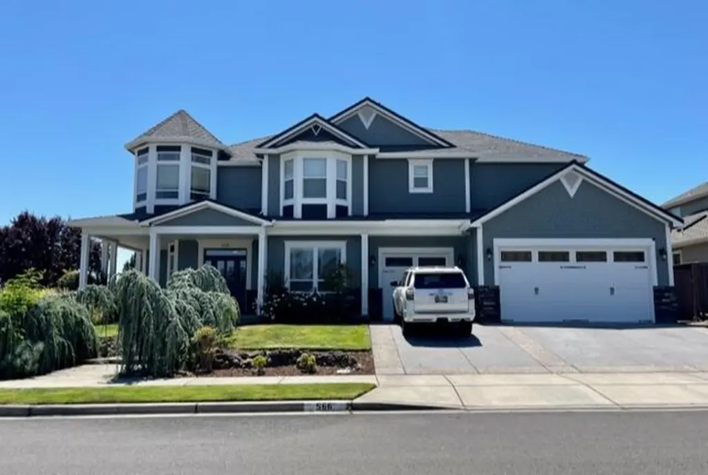 566 Grey Hawk Way Central Point OR 97502