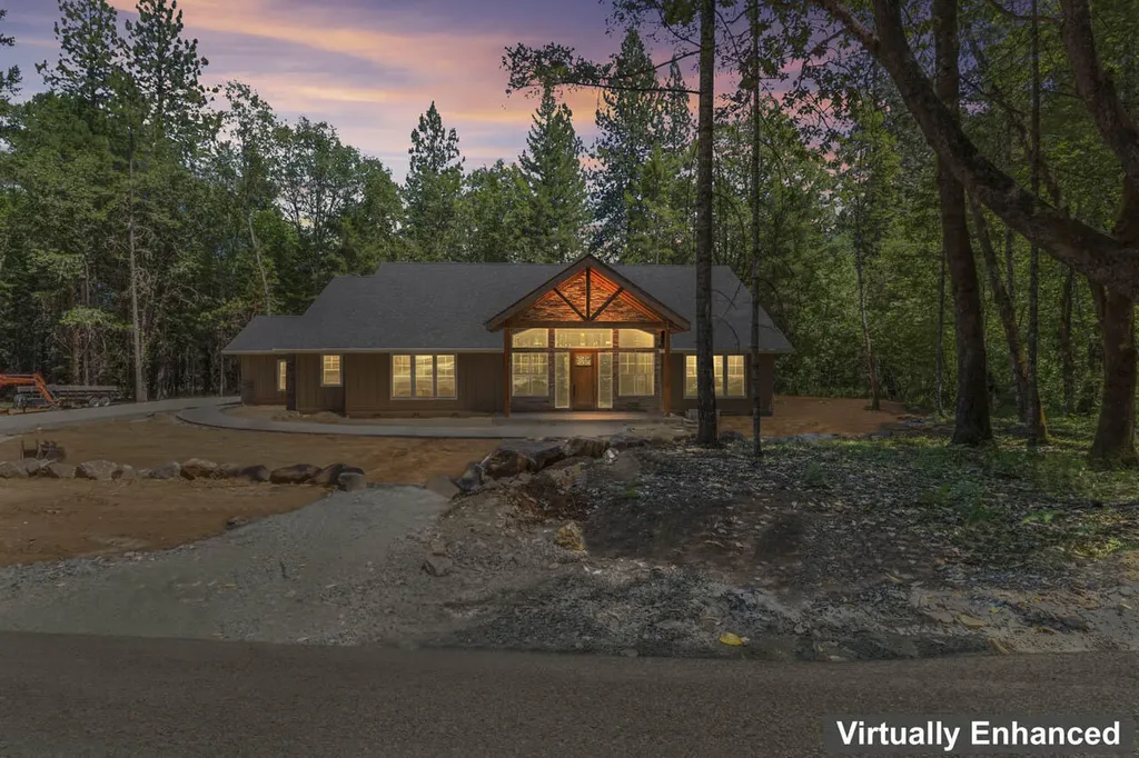 283 Key Way Grants Pass OR 97527