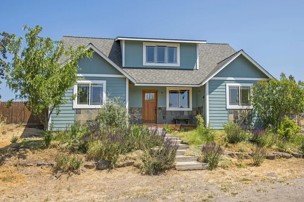 5500 NW 49th Street Redmond OR 97756