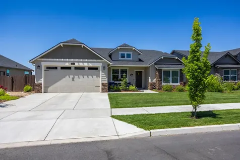 4471 SW Majestic Avenue Redmond OR 97756