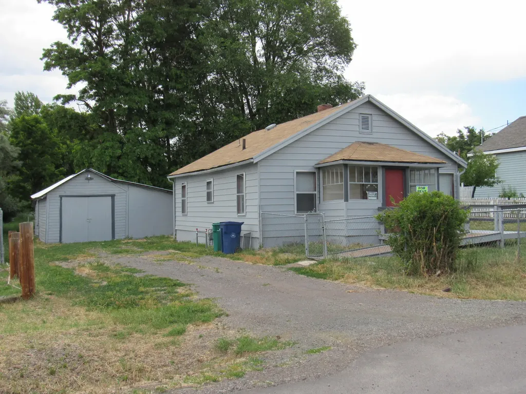 1436 Derby Street Klamath Falls OR 97603