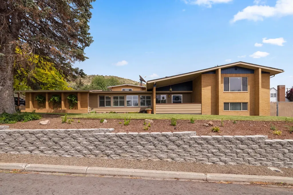 1775 Calhoun Street Klamath Falls OR 97601