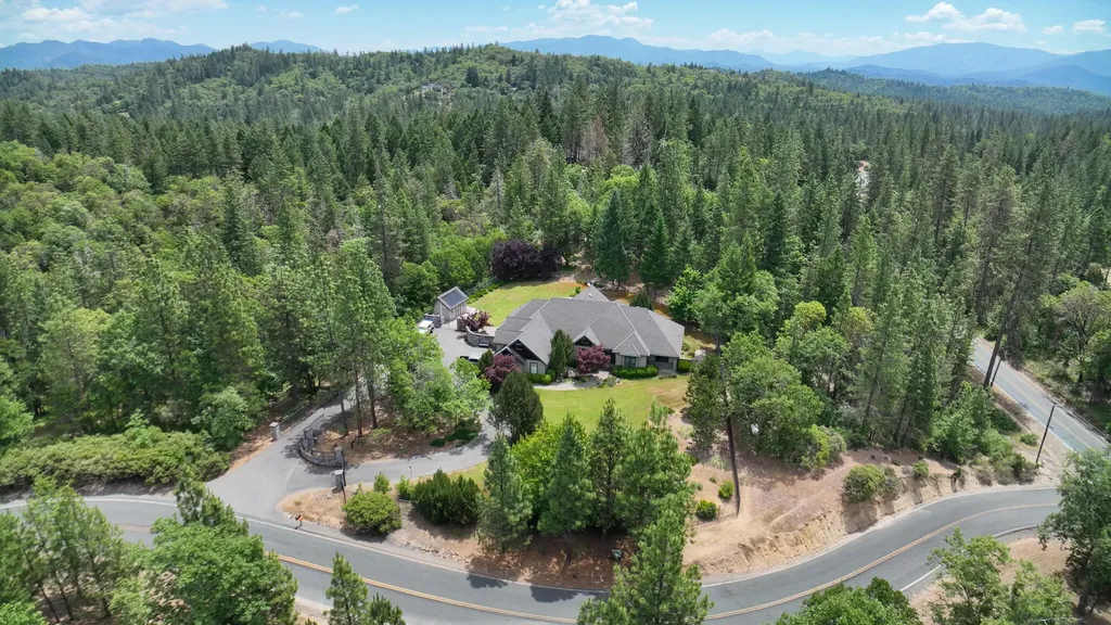 181 Needlewood Drive Grants Pass OR 97526
