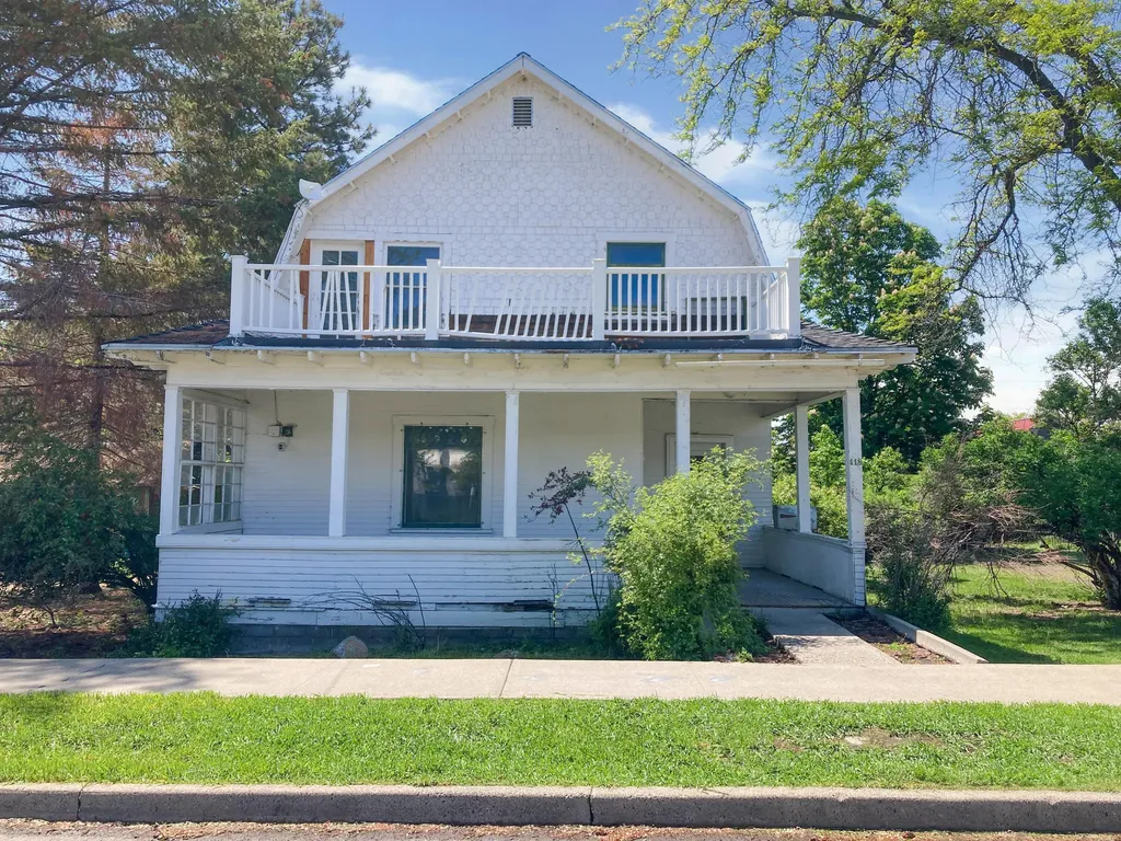 118 S I Street Lakeview OR 97630