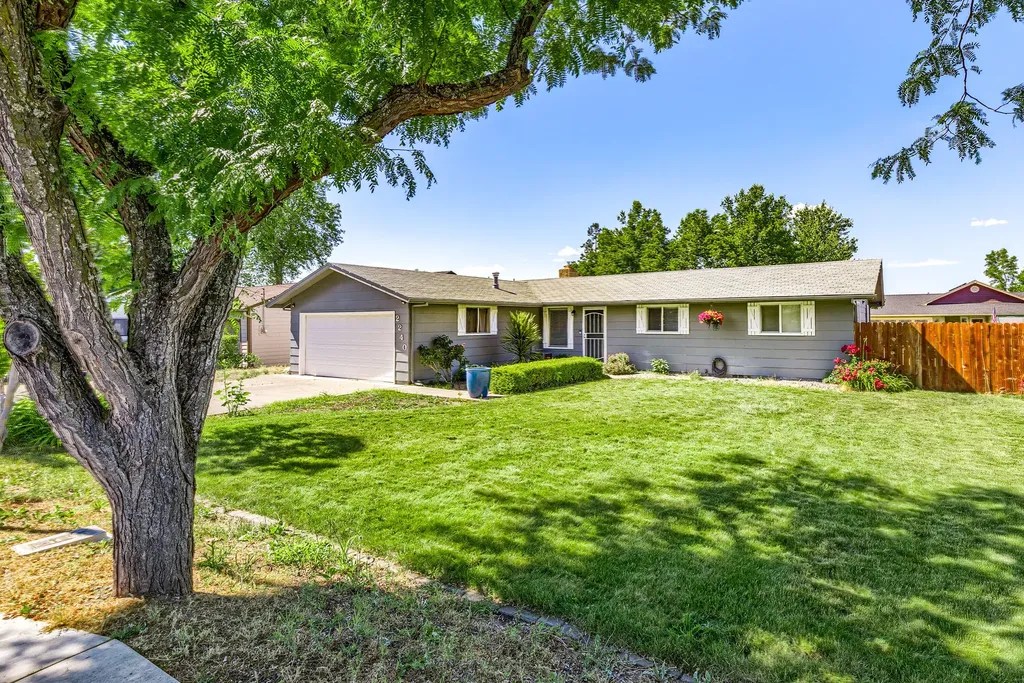2240 W Prune Street Medford OR 97501