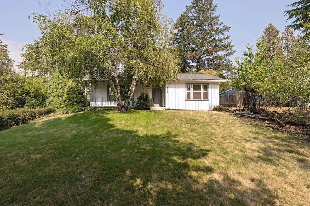 232 Bradford Way Medford OR 97504