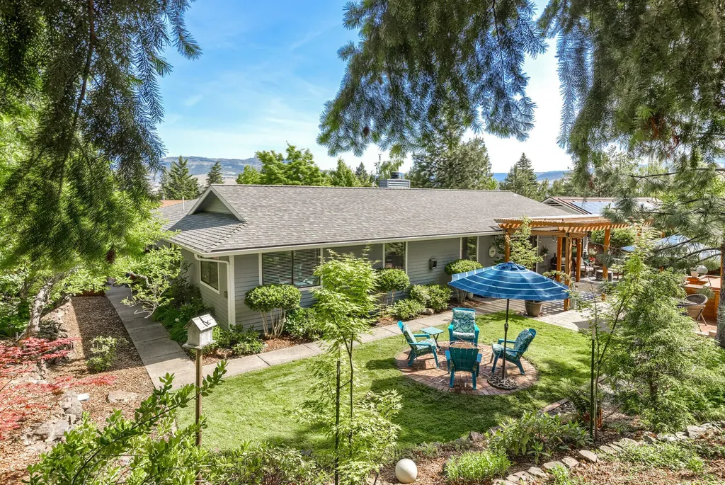 2280 Morada Lane Ashland OR 97520