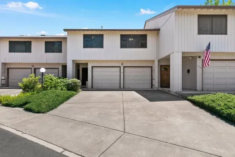 317 Eastwood Drive Medford OR 97504