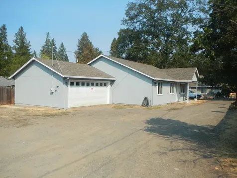 82 Maple Street Shady Cove OR 97539