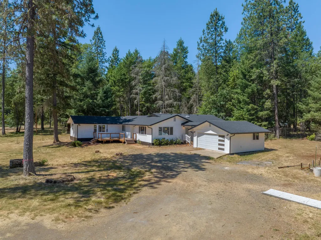 1442 Pickett Creek Road Grants Pass OR 97527