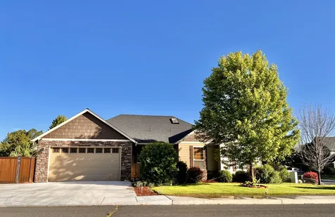 1694 NW Teakwood Lane Redmond OR 97756