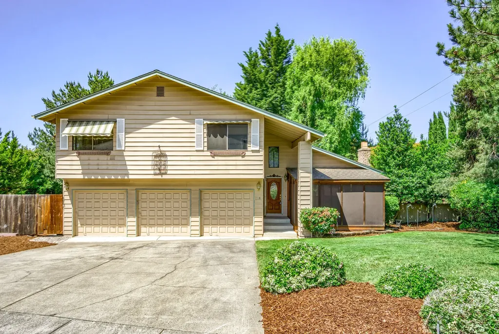 118 Oxford Place Medford OR 97504