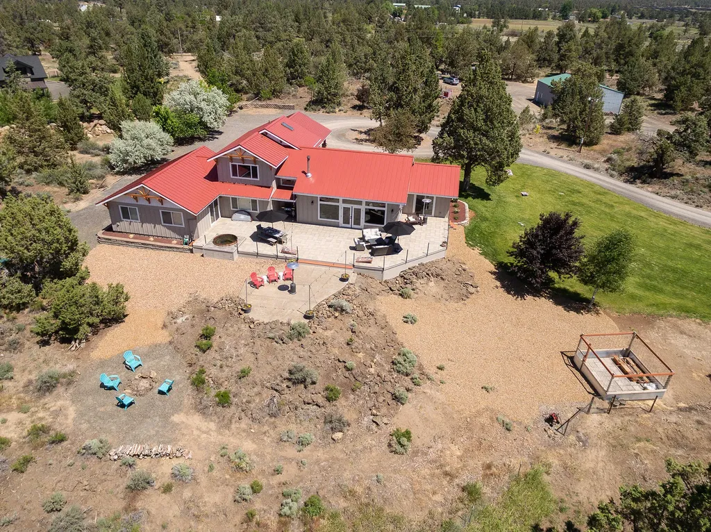 8290 SW 61st Street Redmond OR 97756