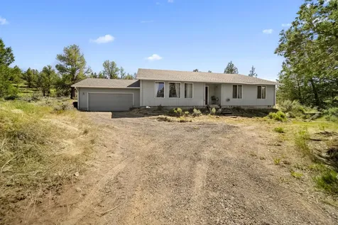 2177 NW 105th Court Redmond OR 97756