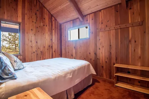 64845 Collins Road Bend OR 97703