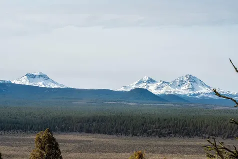 64845 Collins Road Bend OR 97703