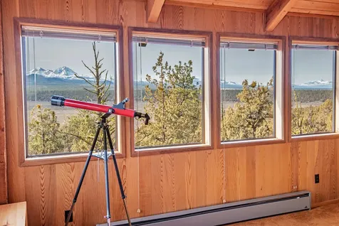 64845 Collins Road Bend OR 97703