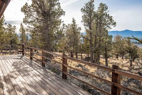 64845 Collins Road Bend OR 97703