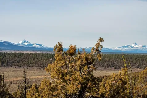 64845 Collins Road Bend OR 97703