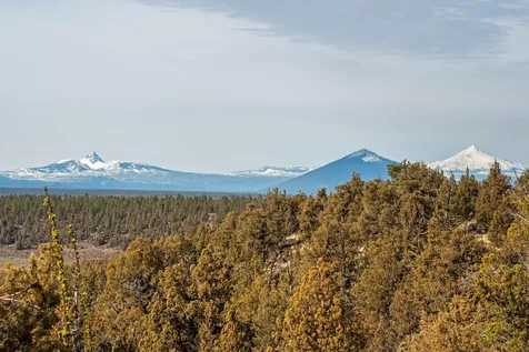 64845 Collins Road Bend OR 97703