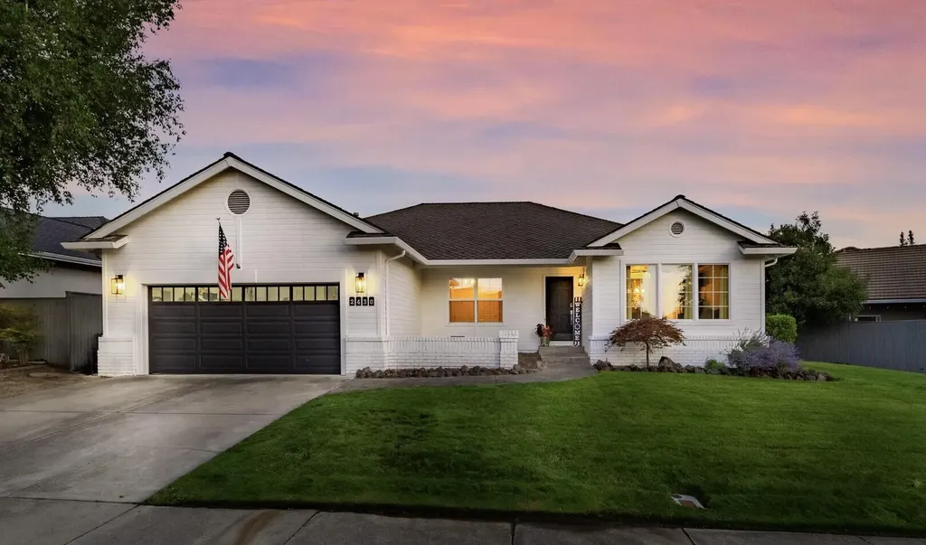 2430 Greenridge Drive Medford OR 97504