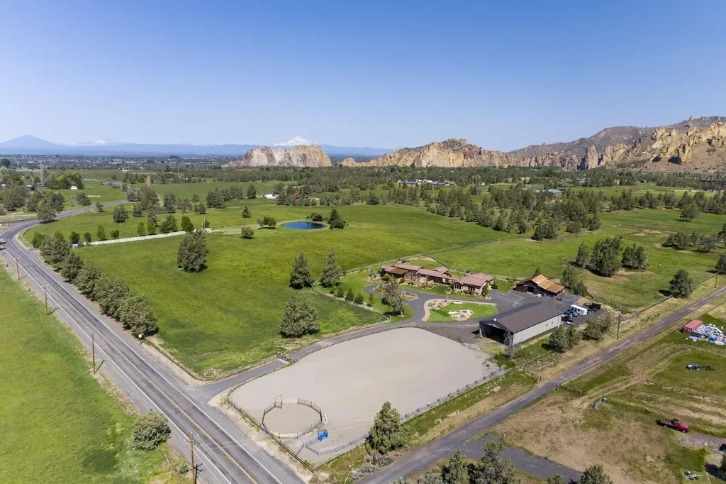 3887 NE Smith Rock Way Terrebonne OR 97760