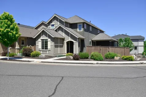 2845 SW Yew Park Lane Redmond OR 97756