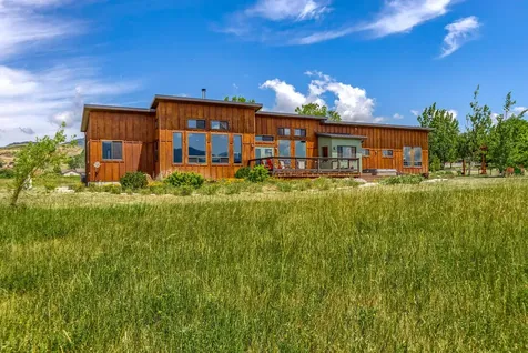 200 Ashland Acres Road Ashland OR 97520