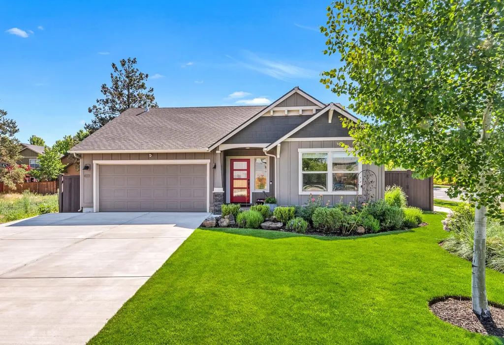 2875 NE Zweckal Place Bend OR 97701