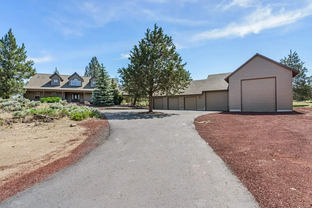 6700 NW River Springs Road Redmond OR 97756