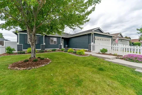 834 NE Quince Place Redmond OR 97756