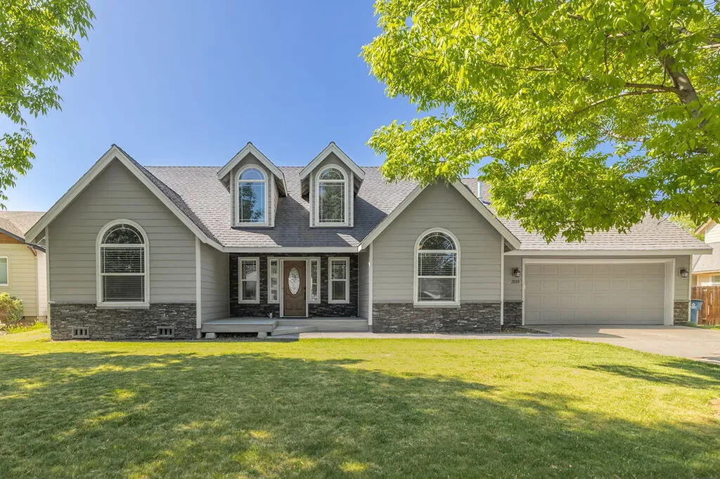 2028 NW Quince Avenue Redmond OR 97756