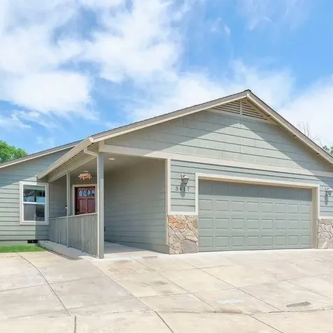 3417 Trent Avenue White City OR 97503