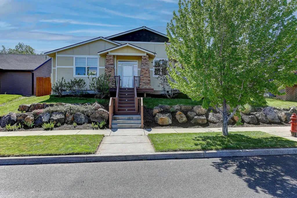 63826 Hunters Circle Bend OR 97701