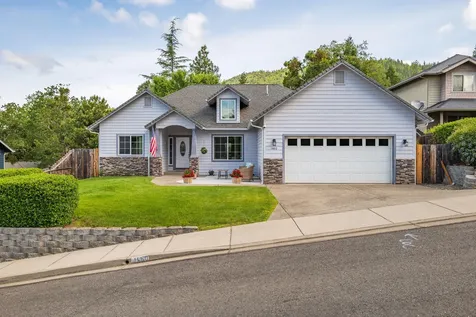 1460 NE Jennifer Way Grants Pass OR 97526