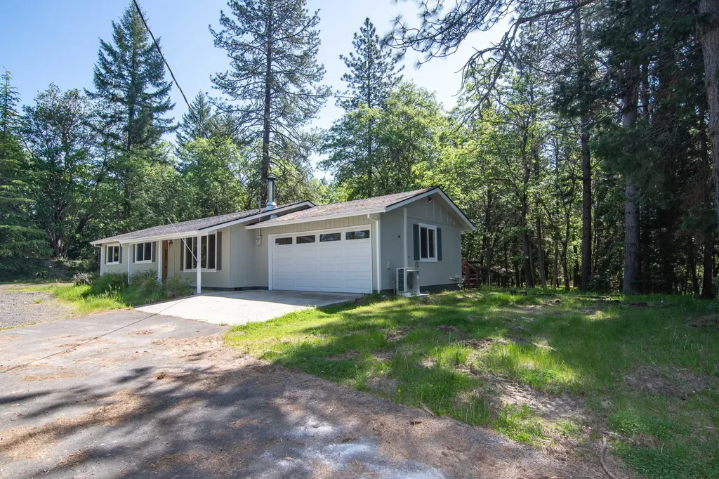 3531 Russell Road Grants Pass OR 97526