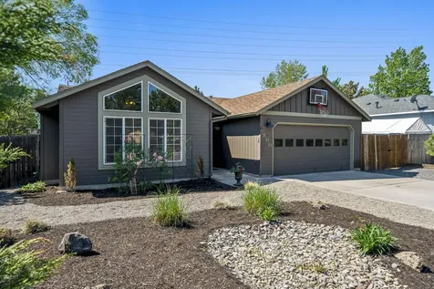 896 NE Locksley Drive Bend OR 97701