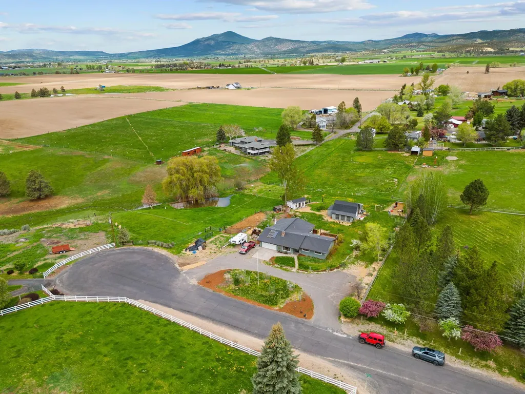 873 NW West Hills Road Prineville OR 97754