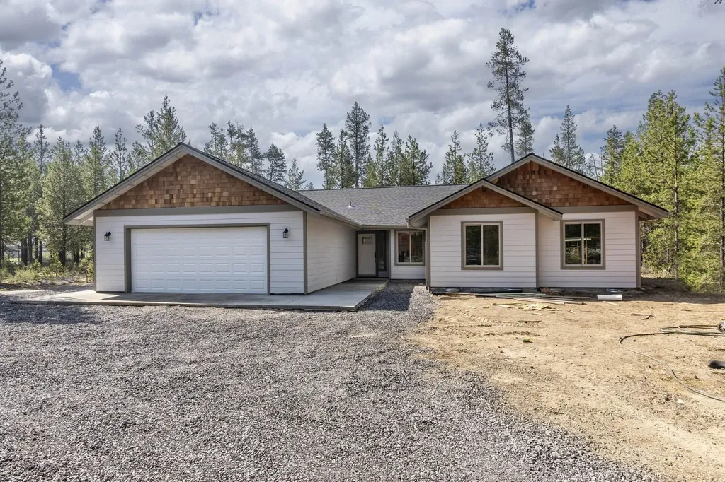 17163 Bakersfield Road Bend OR 97707