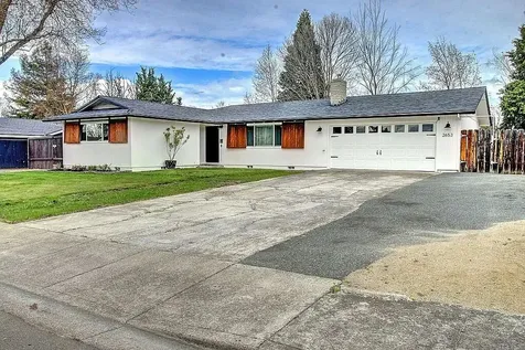 2653 Montego Place Medford OR 97504