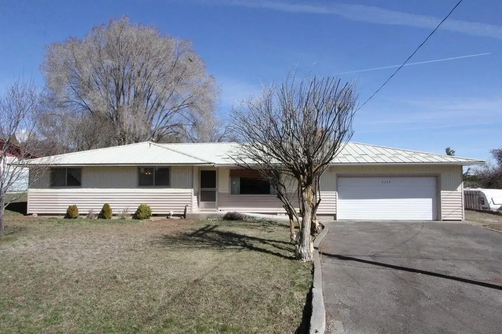 1117 Laurel Street Klamath Falls OR 97601