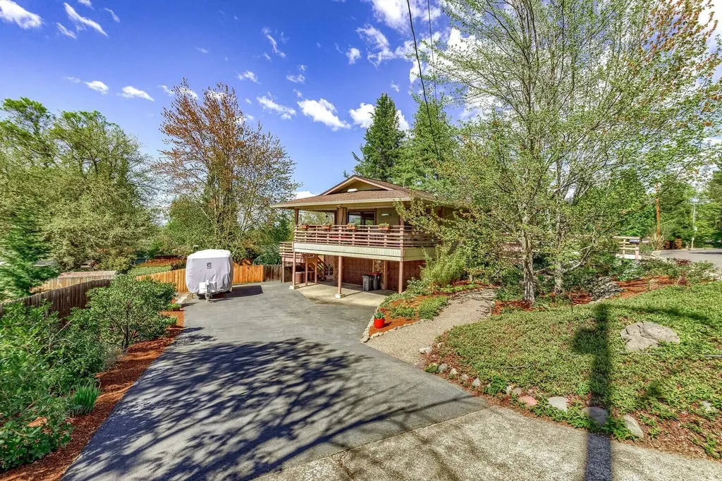 2055 Ridge Way Medford OR 97504