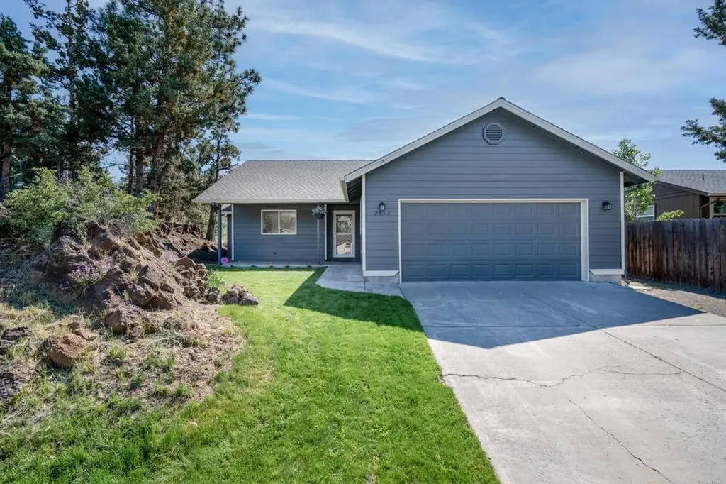 2532 NE Moonlight Drive Bend OR 97701
