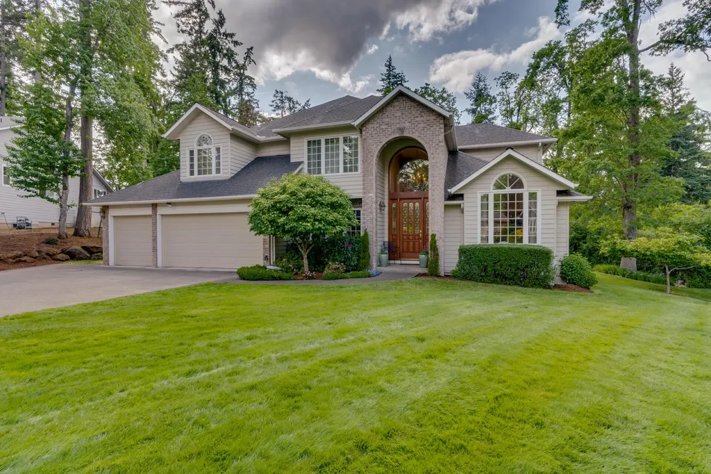 317 Anderson Drive Silverton OR 97381