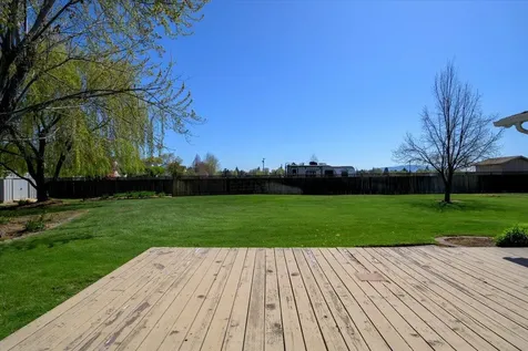 270 NW 19th Street Redmond OR 97756
