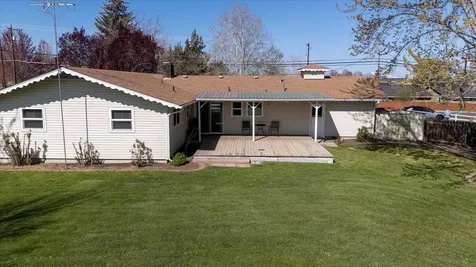 270 NW 19th Street Redmond OR 97756
